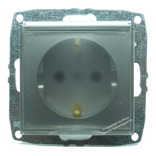 Steckdose mit Klappdeckel